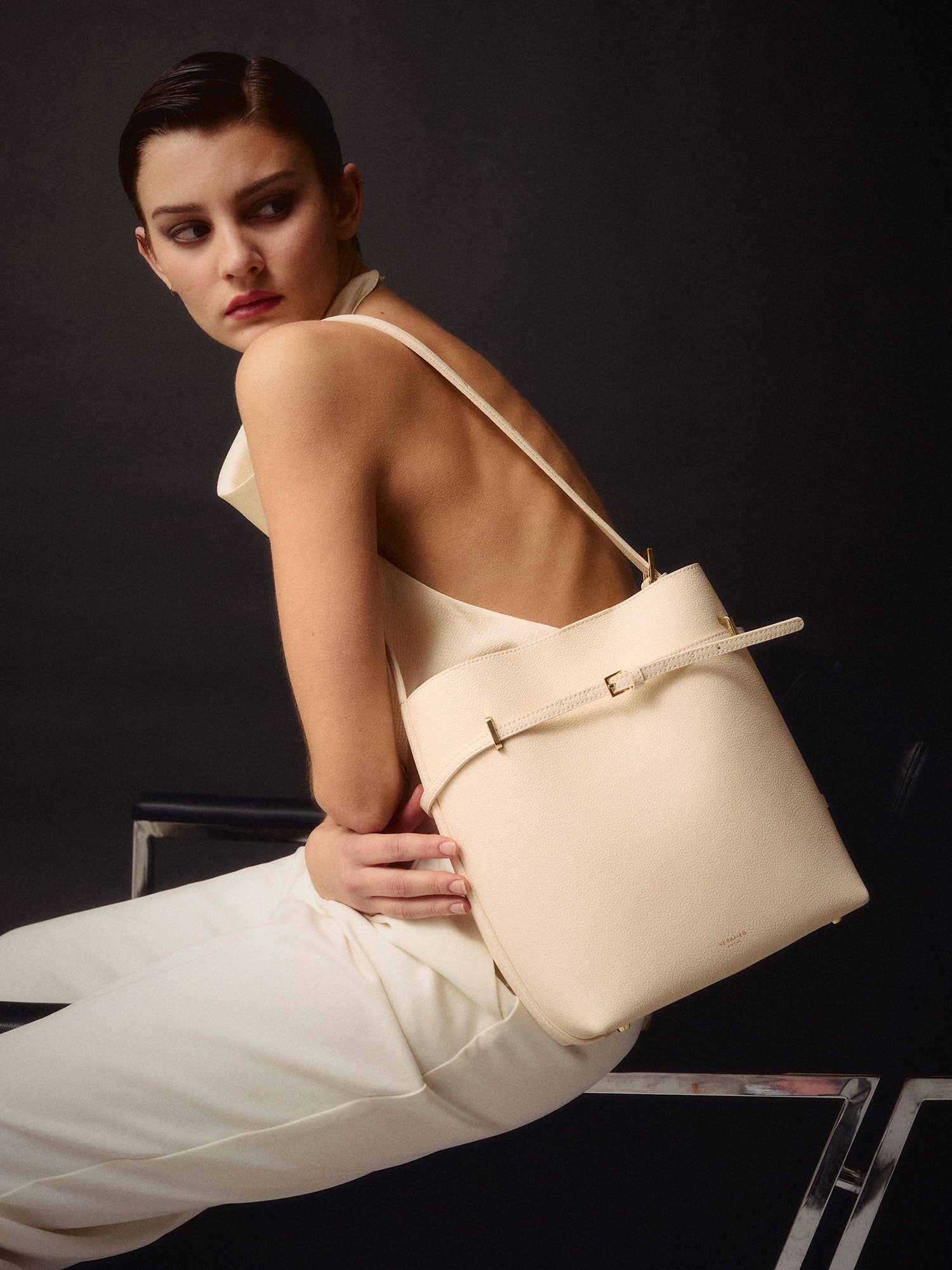 What Are Tote Bags? The Essential Carry All for Modern Life