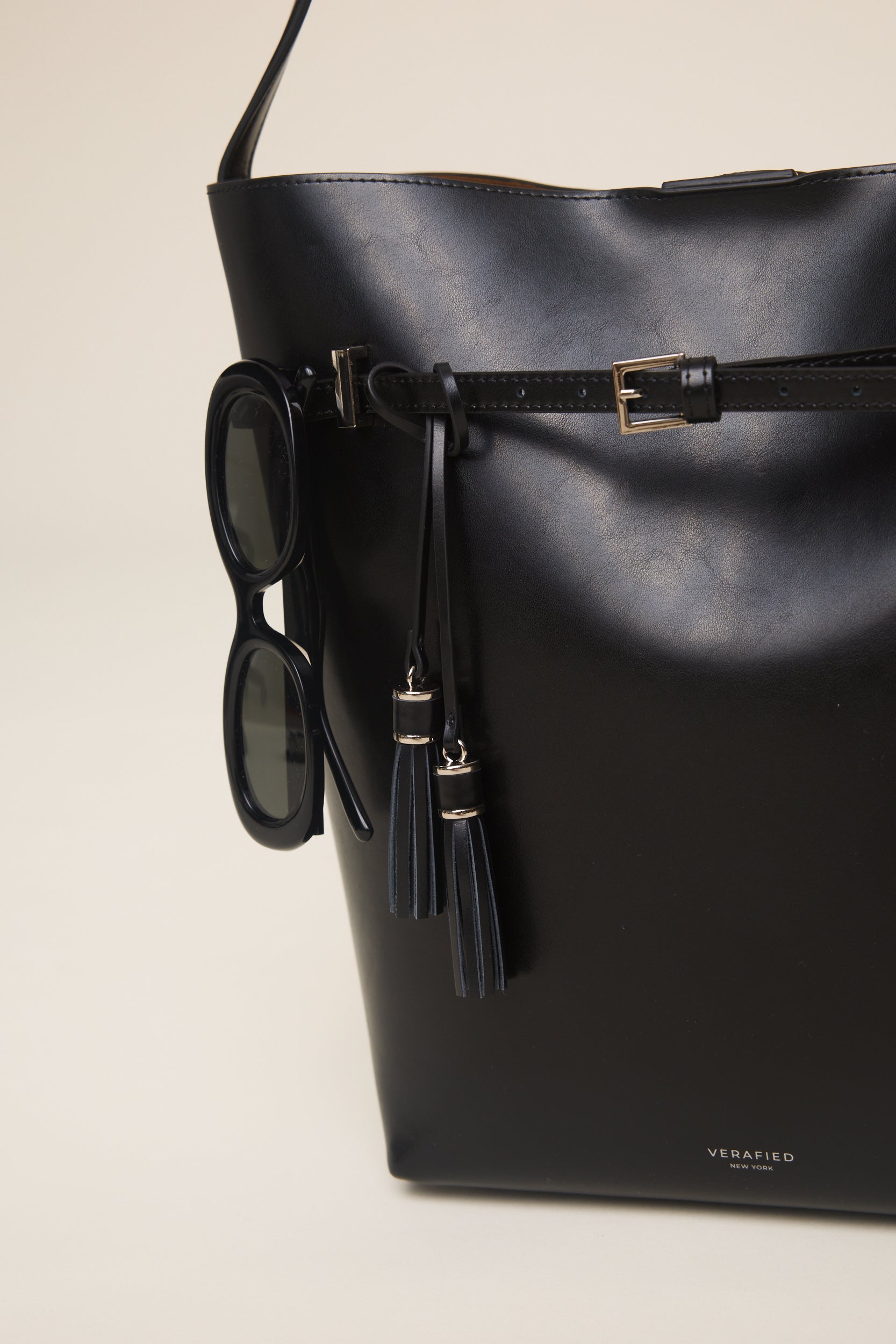 Silver Noir Tassel Charm