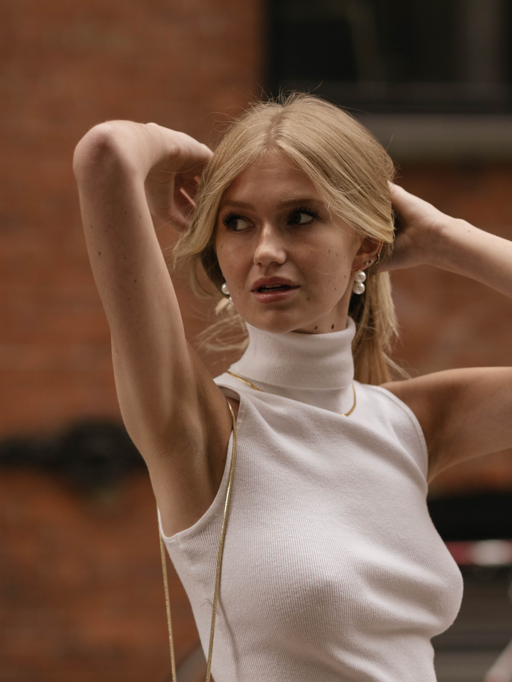 Iris Pearl Earrings (Final Sale)