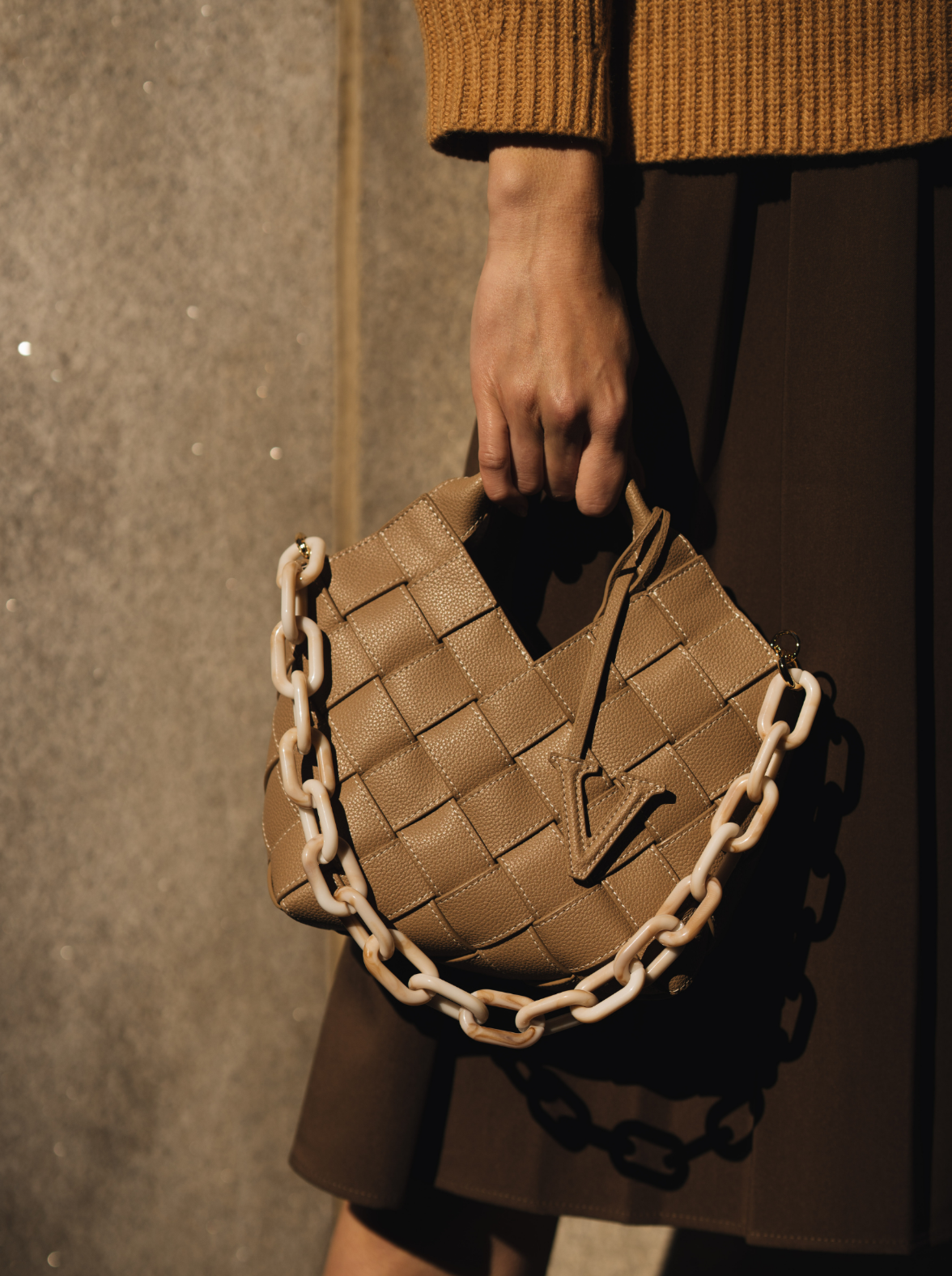 Etoupe Woven Basket Bag