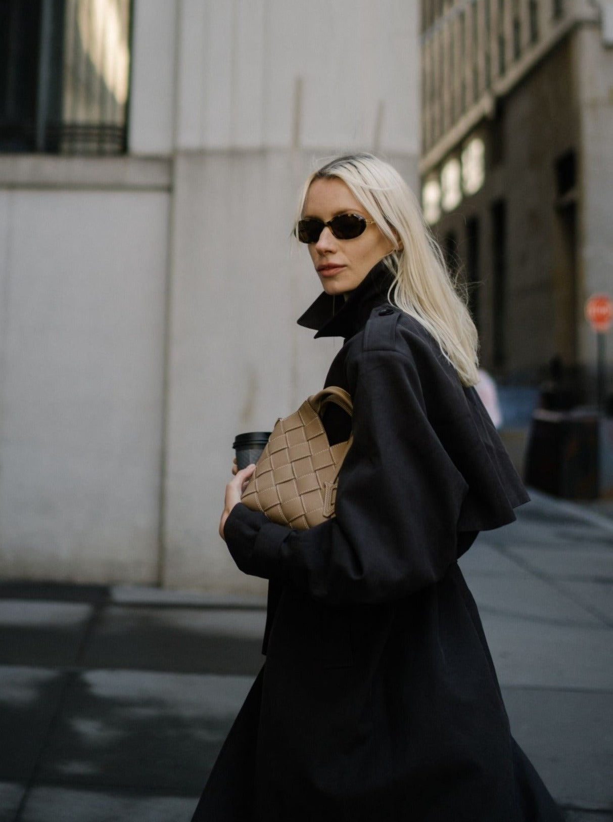 Etoupe Woven Basket Bag