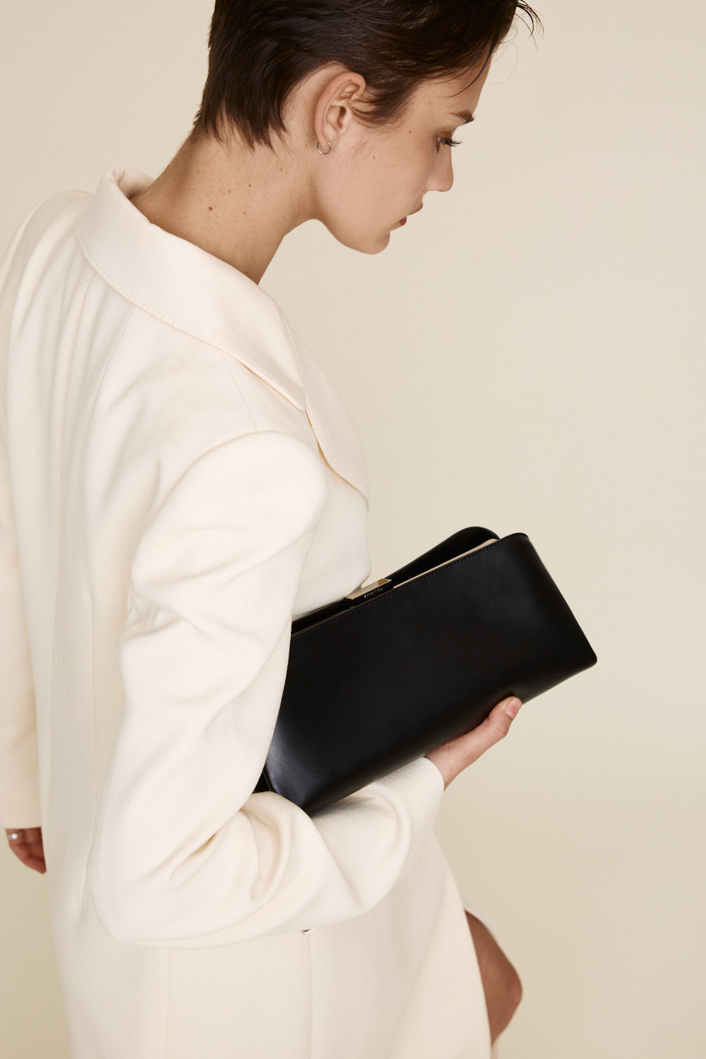 Silver Noir Éclair Bag (Pre-Order Only)