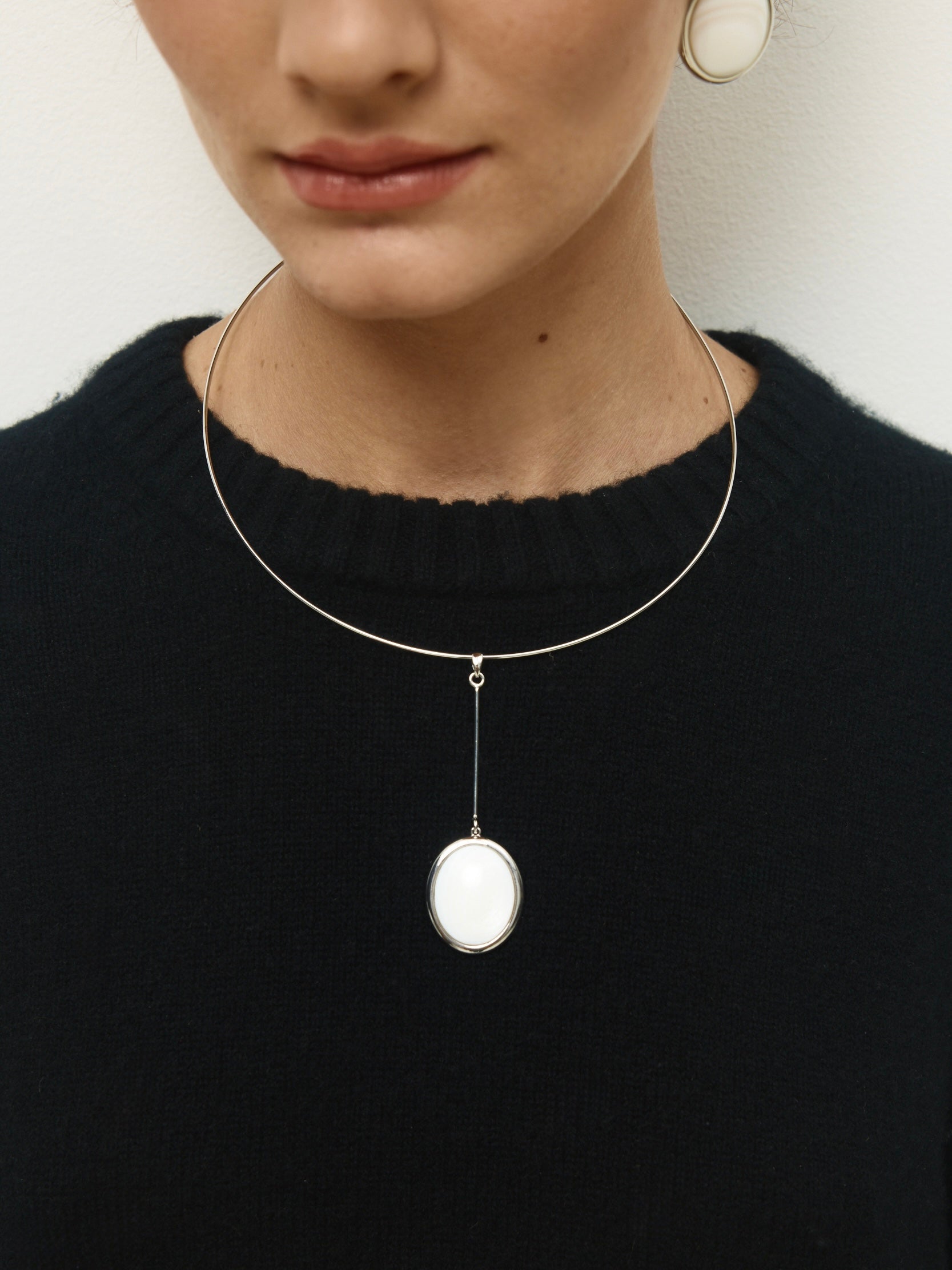 Ivory Orb Drop Choker