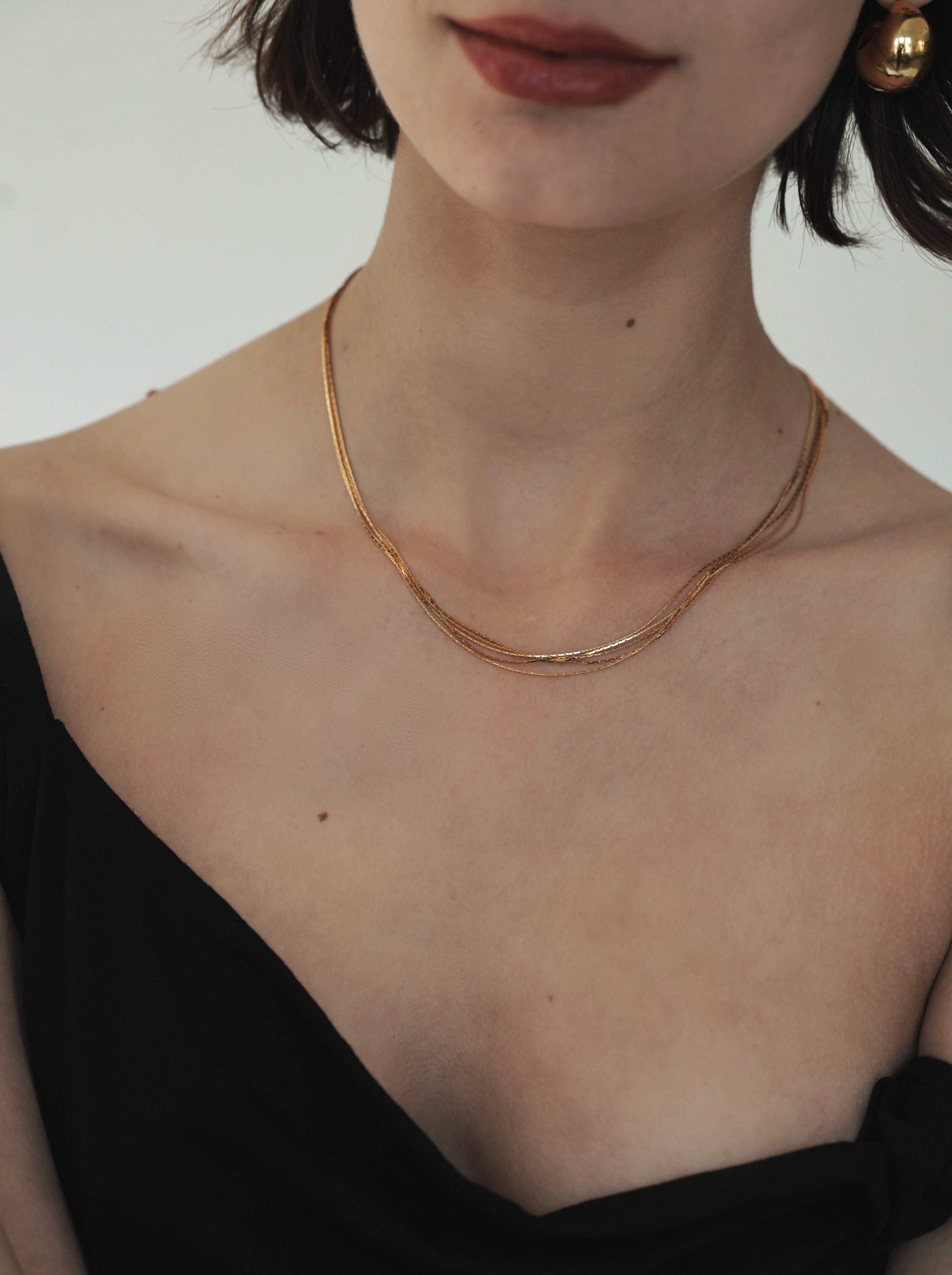 Minimal Layers Necklace