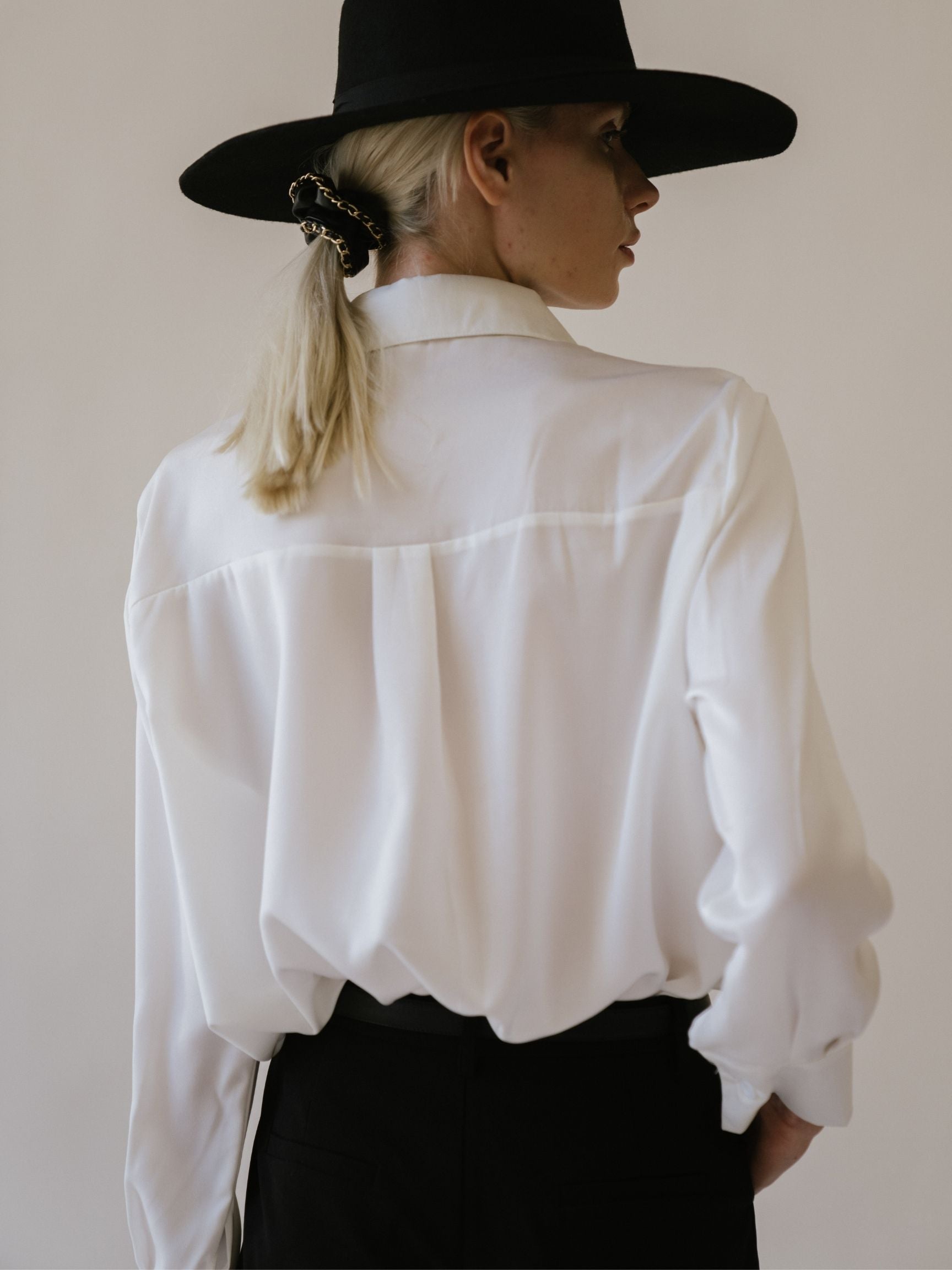 Point Collar White Shirt (Final Sale)