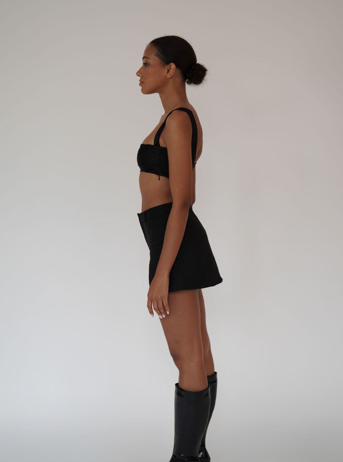 Black Low-rise Mini Skirt(Final Sale)